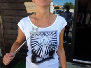 T-shirts : du style, et un joli souvenir de l’île… Récit d’une petite vi-ré-e.